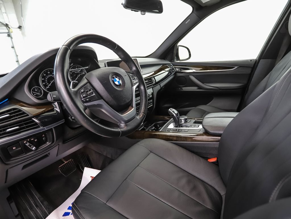 Used 2018 Space Gray Metallic BMW xDrive35i image 10