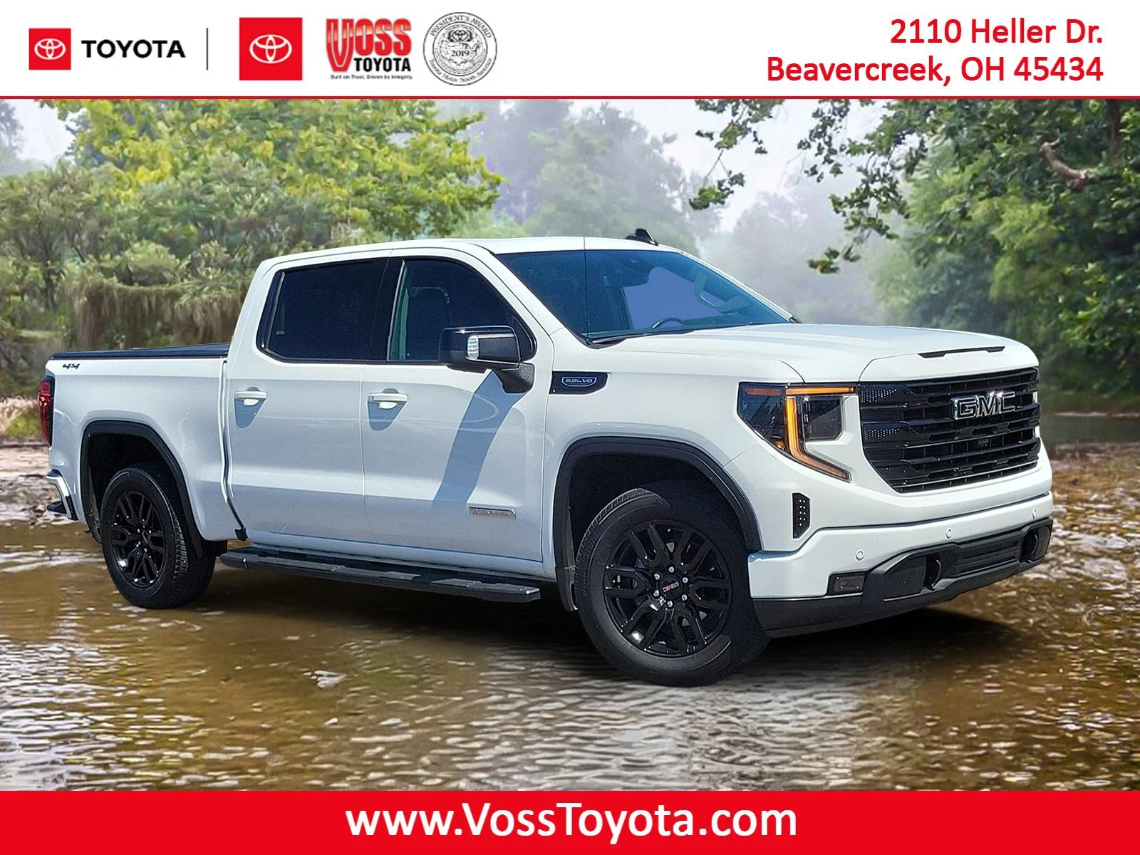 Used 2025 Summit White GMC Elevation image 1