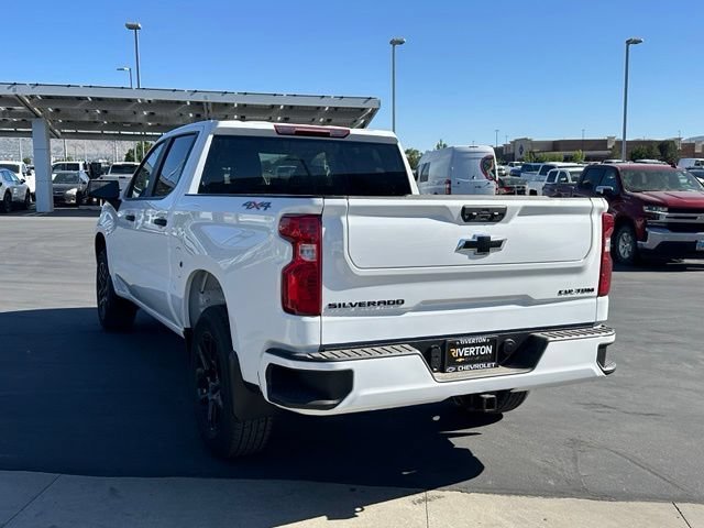 New 2026 Summit White Chevrolet Custom image 4