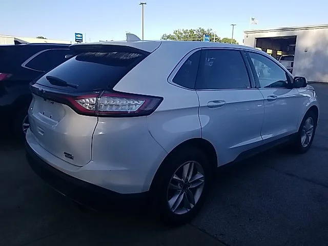Used 2018 White Ford SEL image 39