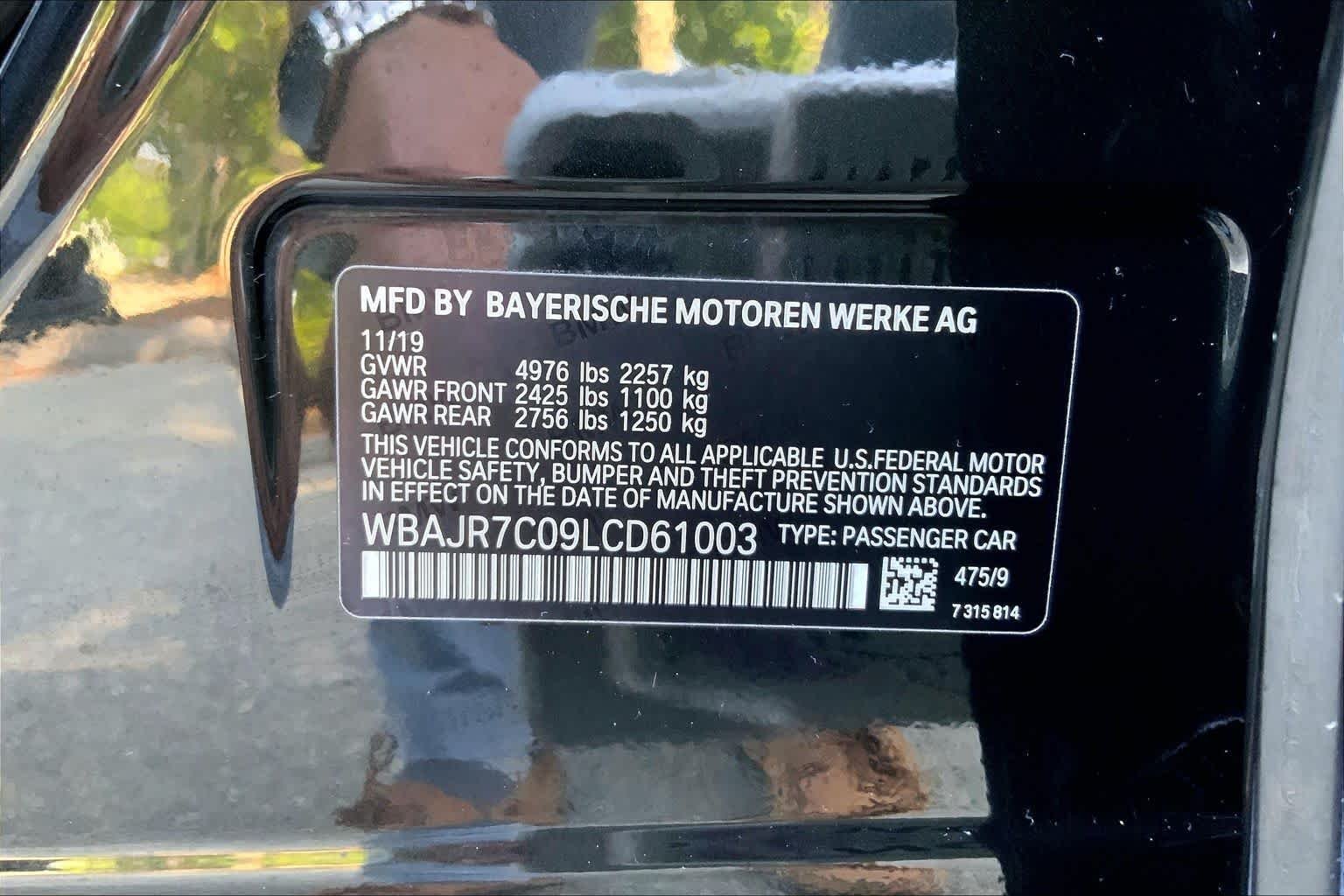 Used 2020 Black Sapphire Metallic BMW 530i xDrive image 31
