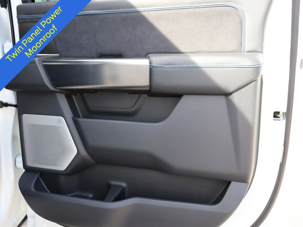 New 2026 Star White Metallic Tri-Coat Ford F-350® Platinum® image 12