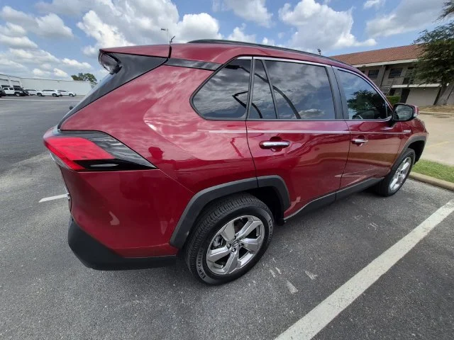 Used 2019 Pearl Toyota Limited image 3