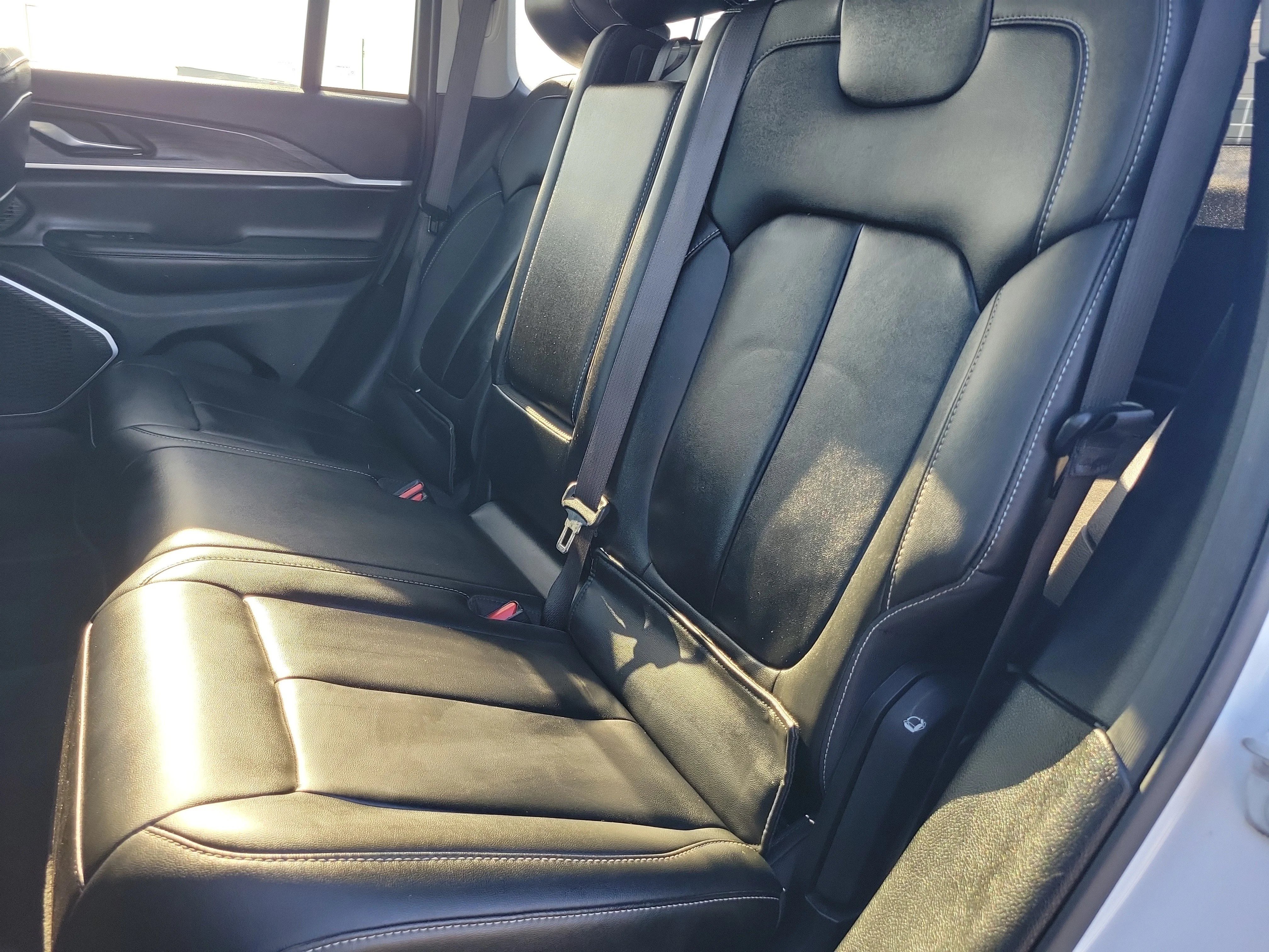 Certified Used 2022 White Jeep 4xe image 16