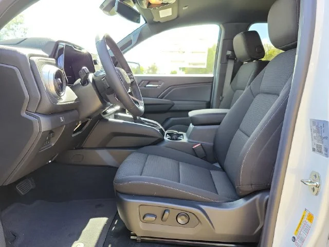 2026 Chevrolet Colorado LT - Photo 20