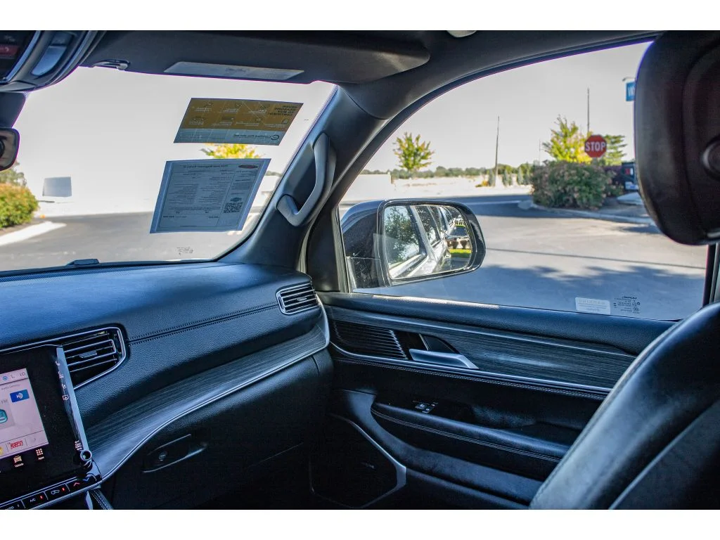 Used 2024 Silver Zynith Jeep Series III image 23