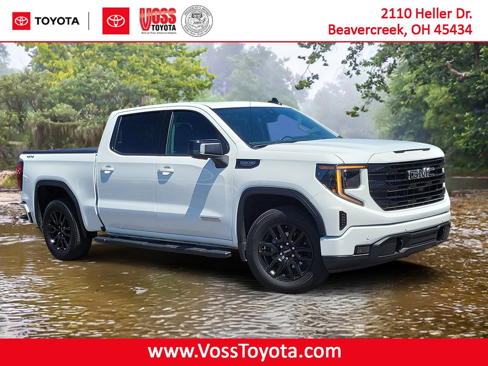 Used 2025 Summit White GMC Elevation image 1