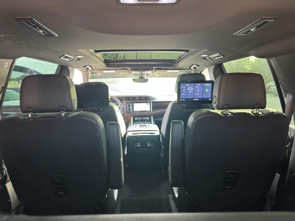 Used 2021 White Frost Tricoat GMC Denali image 24
