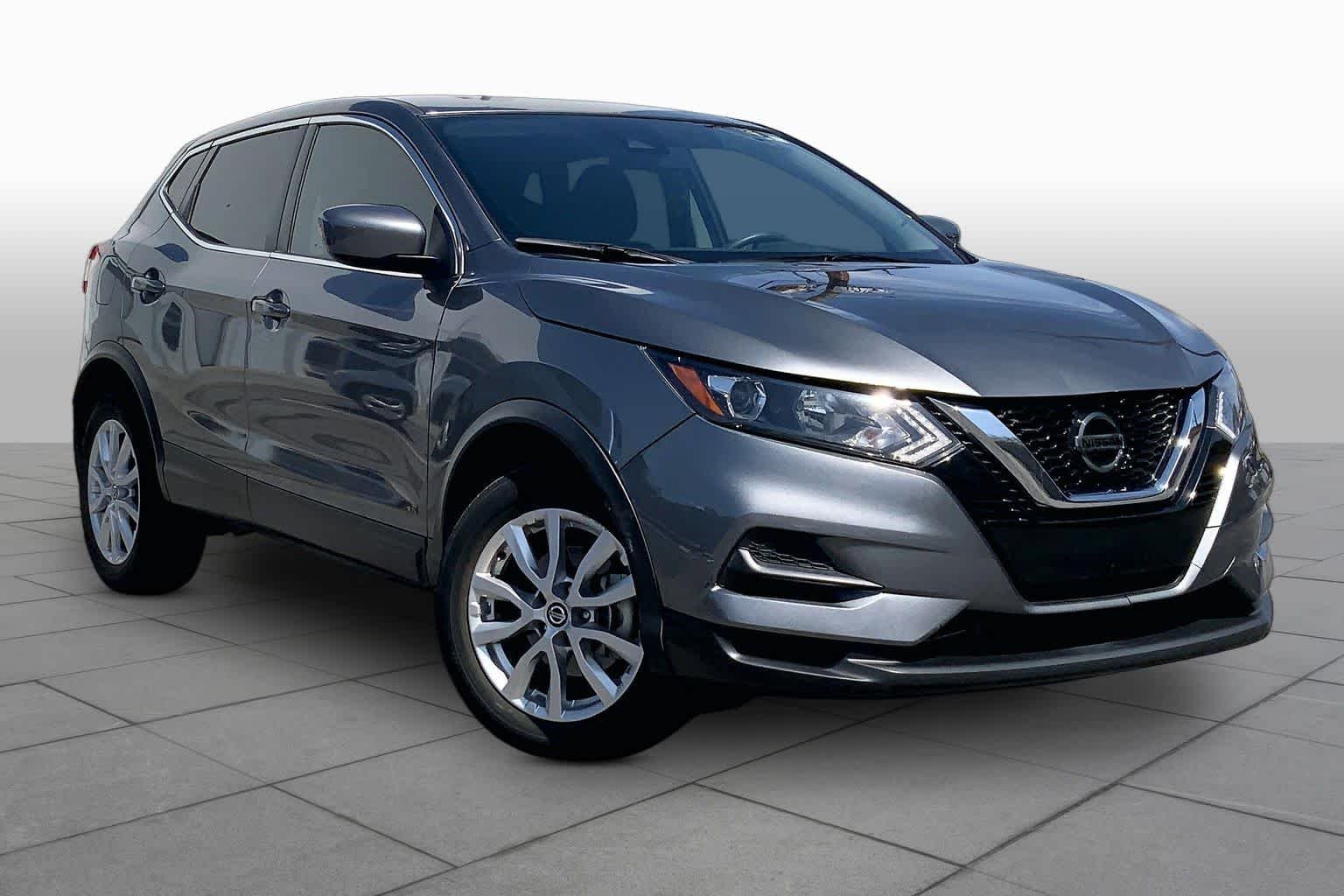 Used 2021 Gun Metallic Nissan S image 3