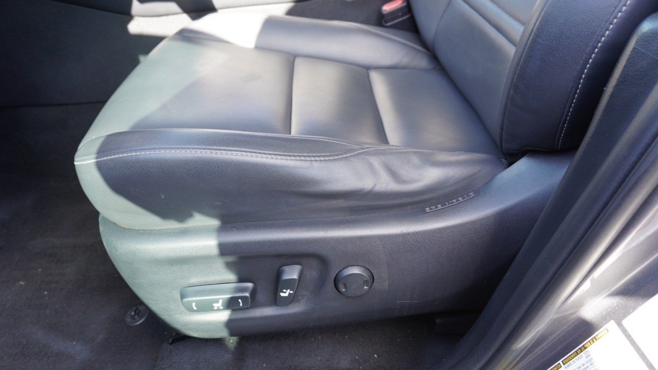 Used 2015 Gray Lexus  image 16