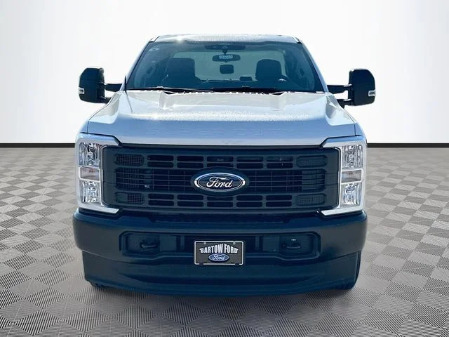 New 2026 Oxford White Ford XL image 2