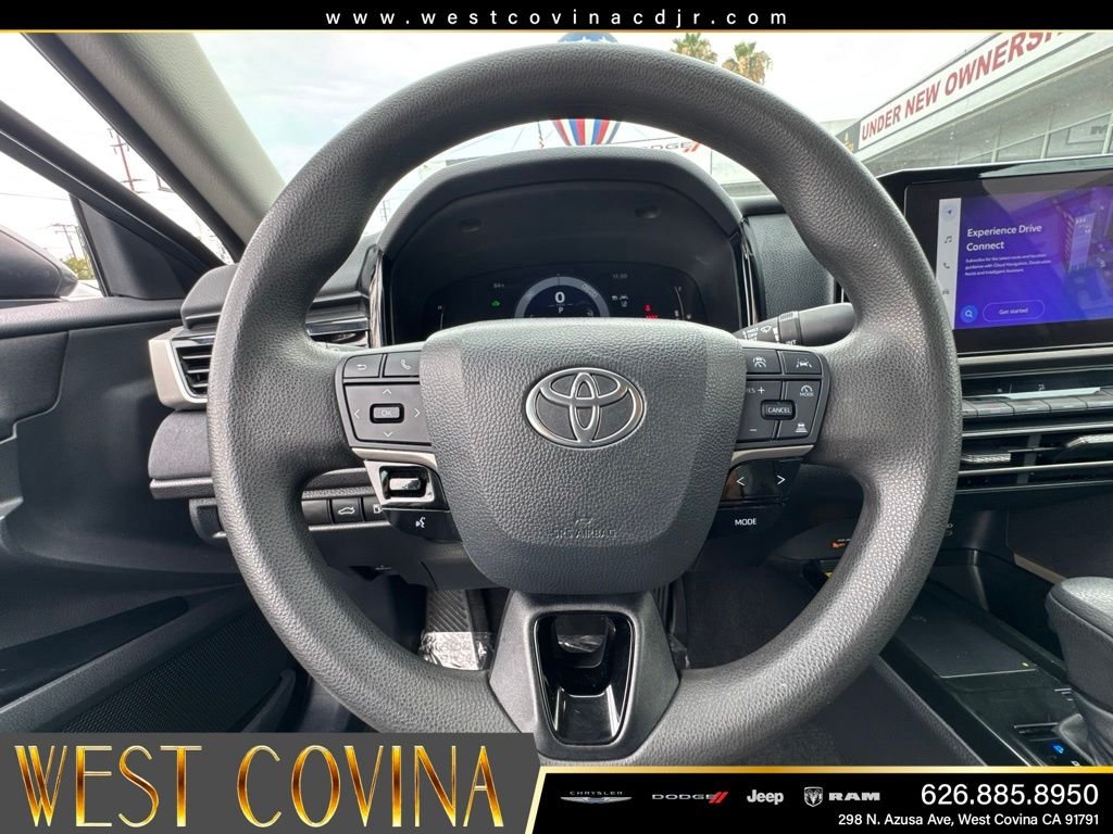Used 2025  Toyota LE image 23