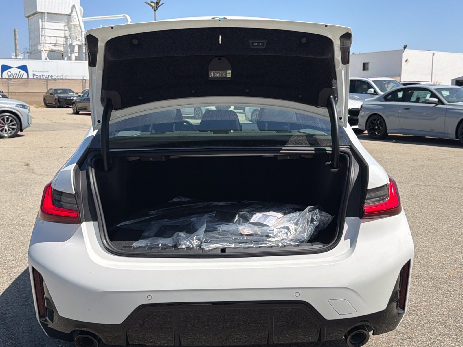 New 2026 Alpine White BMW 330i image 16