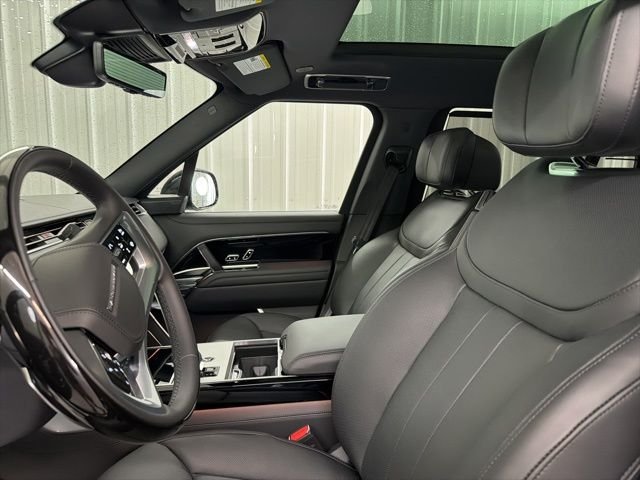 New 2026 Santorini Black Land Rover Autobiography image 9