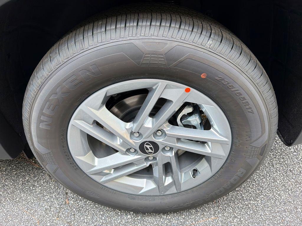 New 2026 Gray Hyundai SE FWD image 19