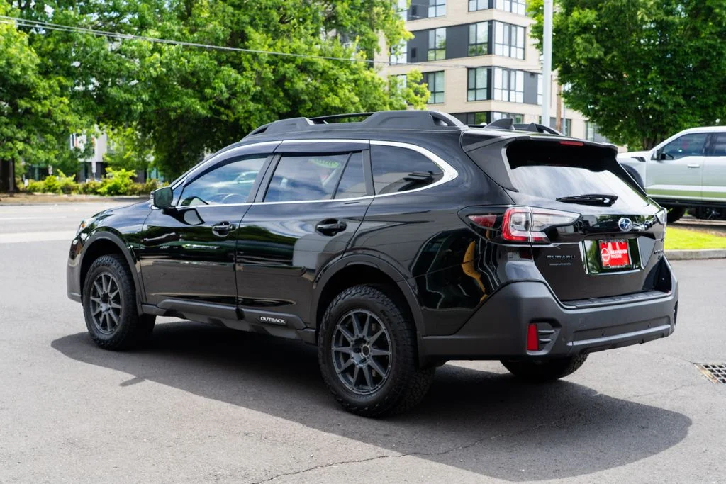 Used 2020 Black Subaru Onyx Edition XT image 4