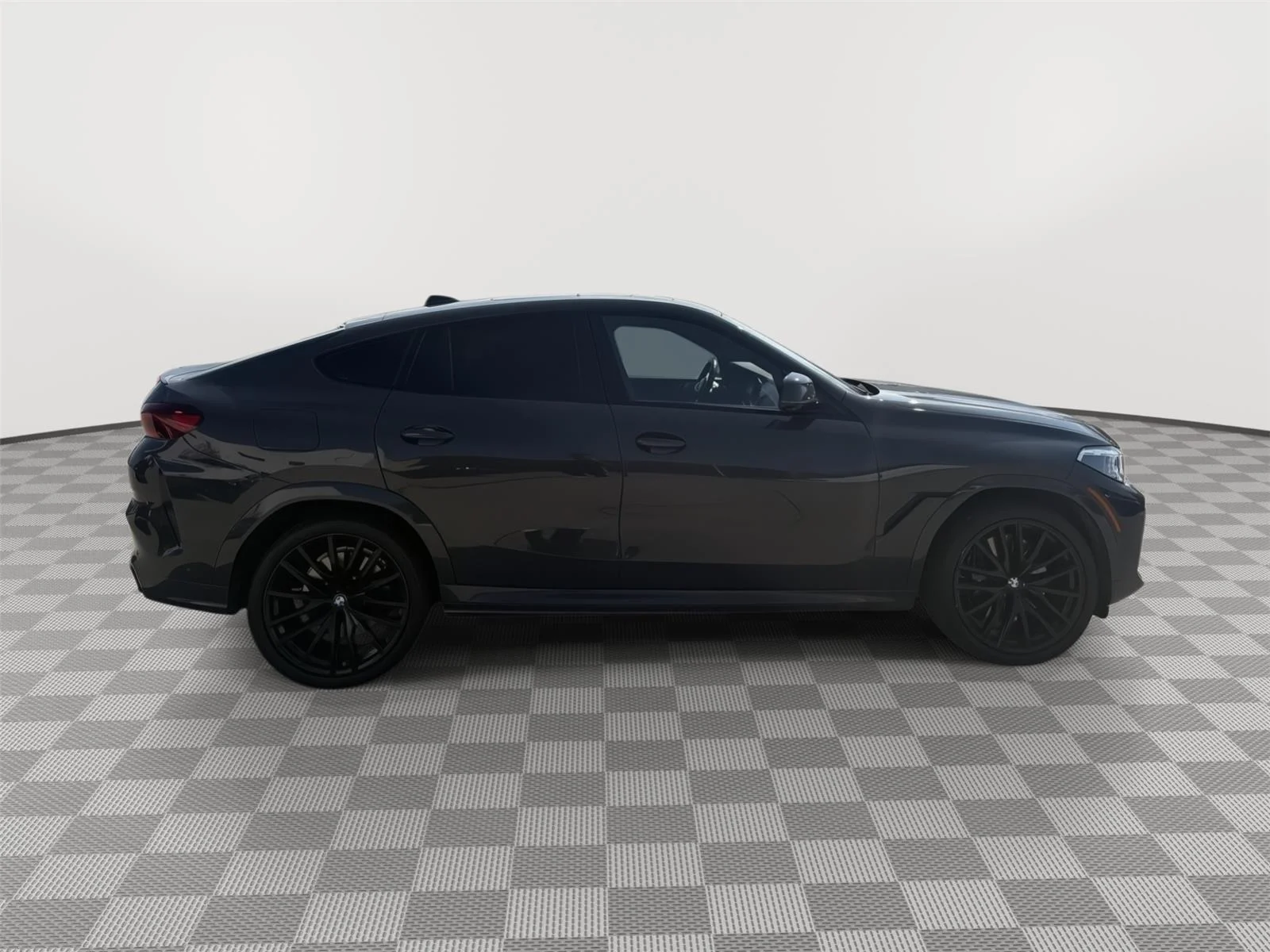 Used 2023 Gray BMW M50i image 8