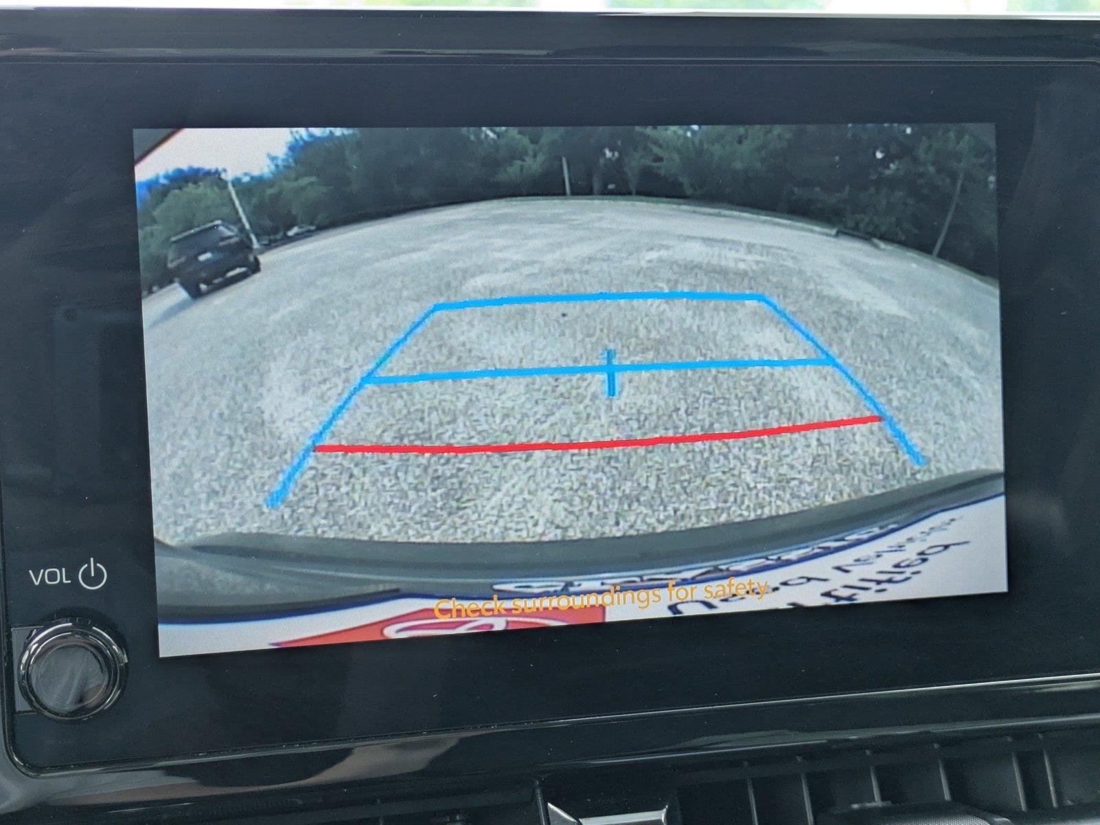 Used 2025  Toyota LE image 19