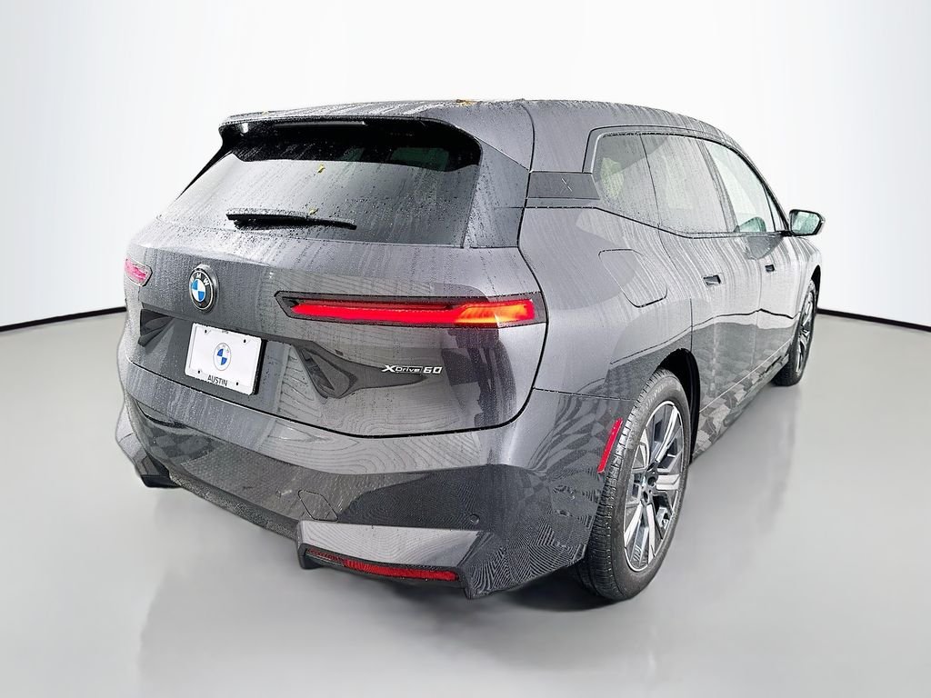 Used 2026 Dark Graphite Metallic BMW xDrive60 image 5