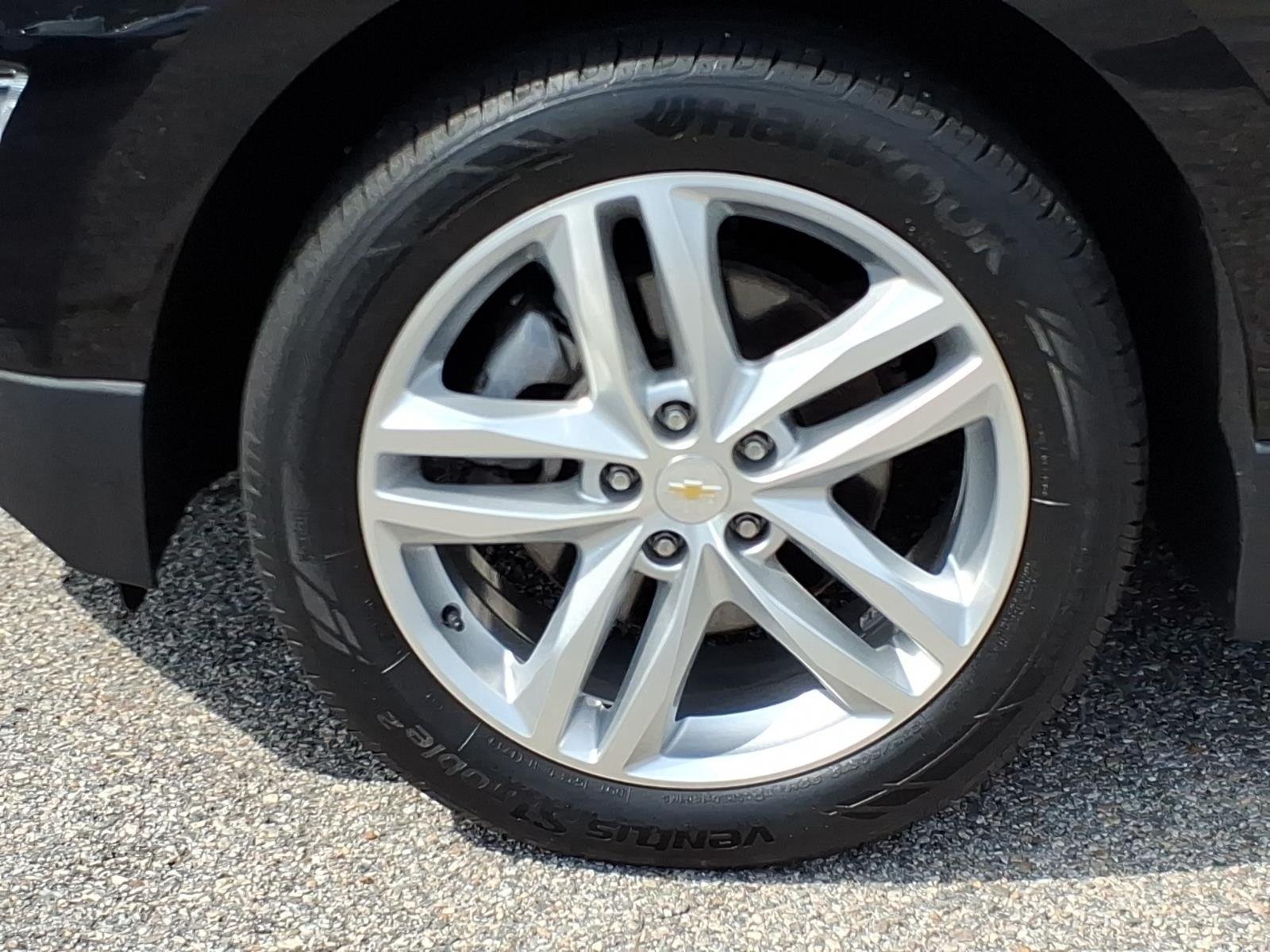 Used 2020 Mosaic Black Metallic Chevrolet Premier image 4