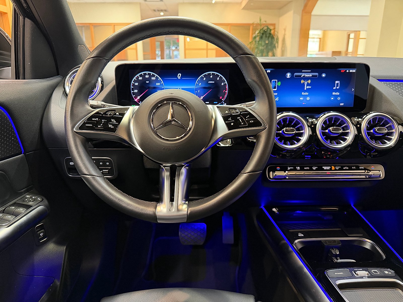 Certified Used 2025 Night Black Mercedes-Benz 4MATIC® image 13