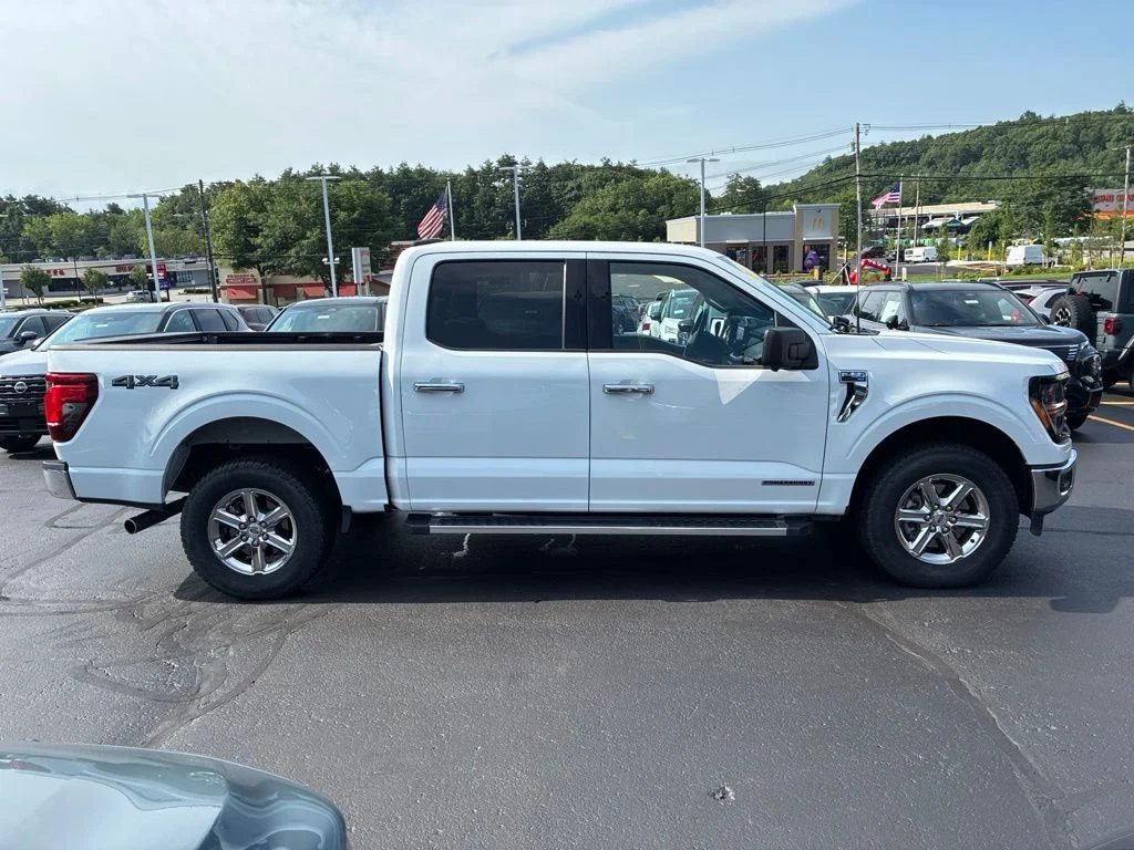 Used 2024 White Ford XLT image 8