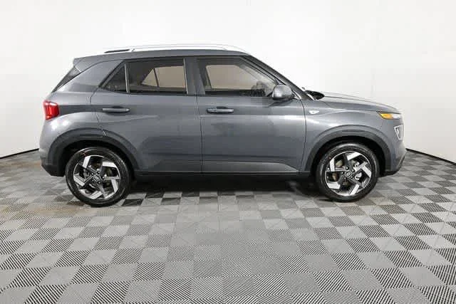 New 2026 Ecotronic Gray Hyundai SEL image 5