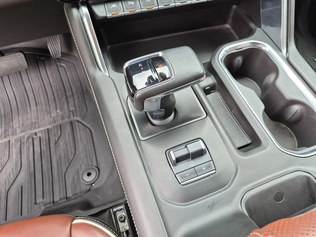 Used 2023 Silver GMC Denali Ultimate image 29