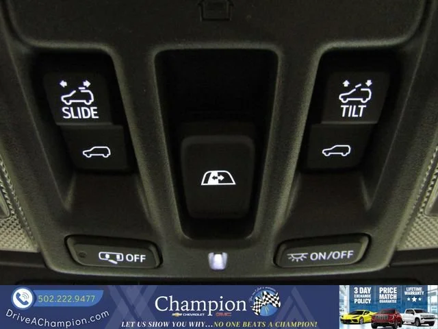 Used 2025 Summit White GMC AT4 image 51