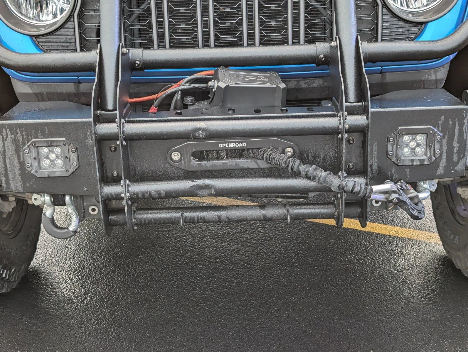 Used 2024 Hydro Blue Pearlcoat Jeep Sport image 13