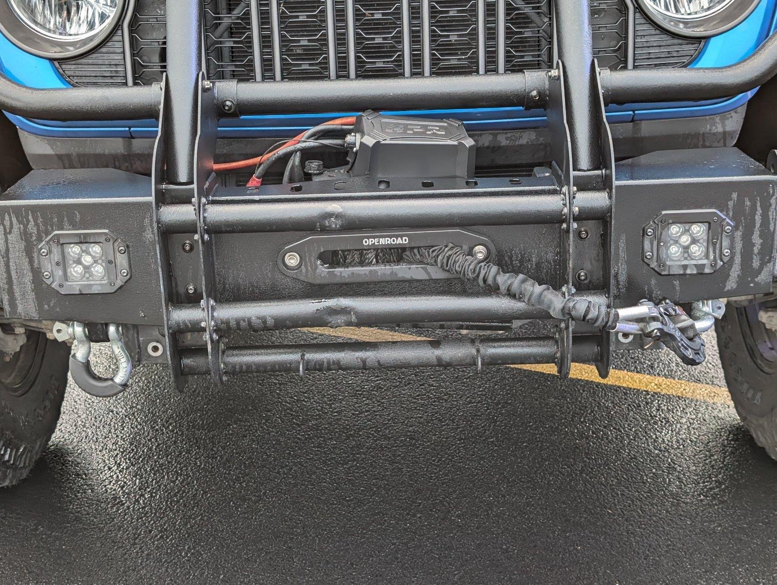 Used 2024 Hydro Blue Pearlcoat Jeep Sport image 13