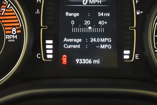 Used 2019 Silver Jeep Latitude Plus image 28