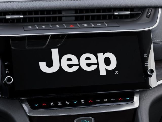 New 2026 Baltic Gray Metallic Clear-Coat Exterior Paint Jeep Altitude image 18