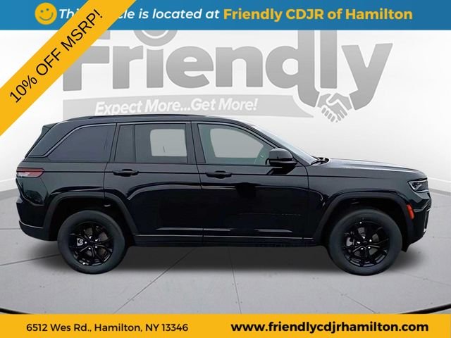 New 2026 Diamond Black Crystal Pearl-Coat Exterior Paint Jeep Altitude image 6