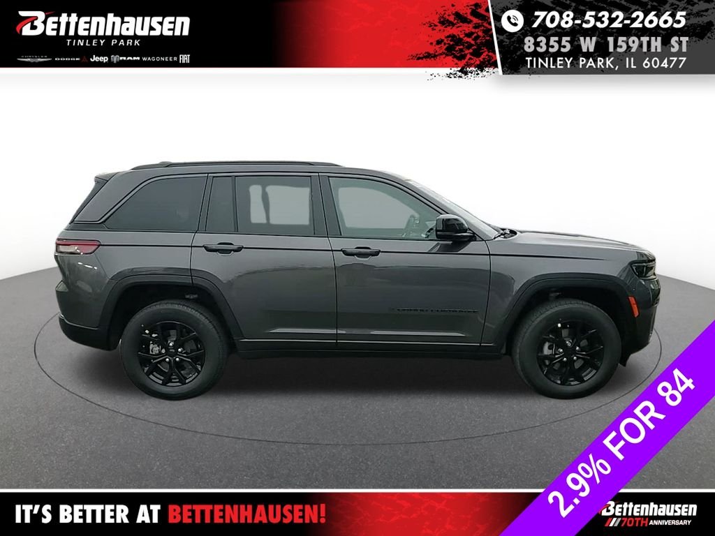 New 2026 Baltic Gray Metallic Clear-Coat Exterior Paint Jeep Altitude image 4
