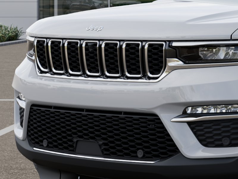 New 2025 Bright White Clear-Coat Exterior Paint Jeep Limited 4x4 image 26
