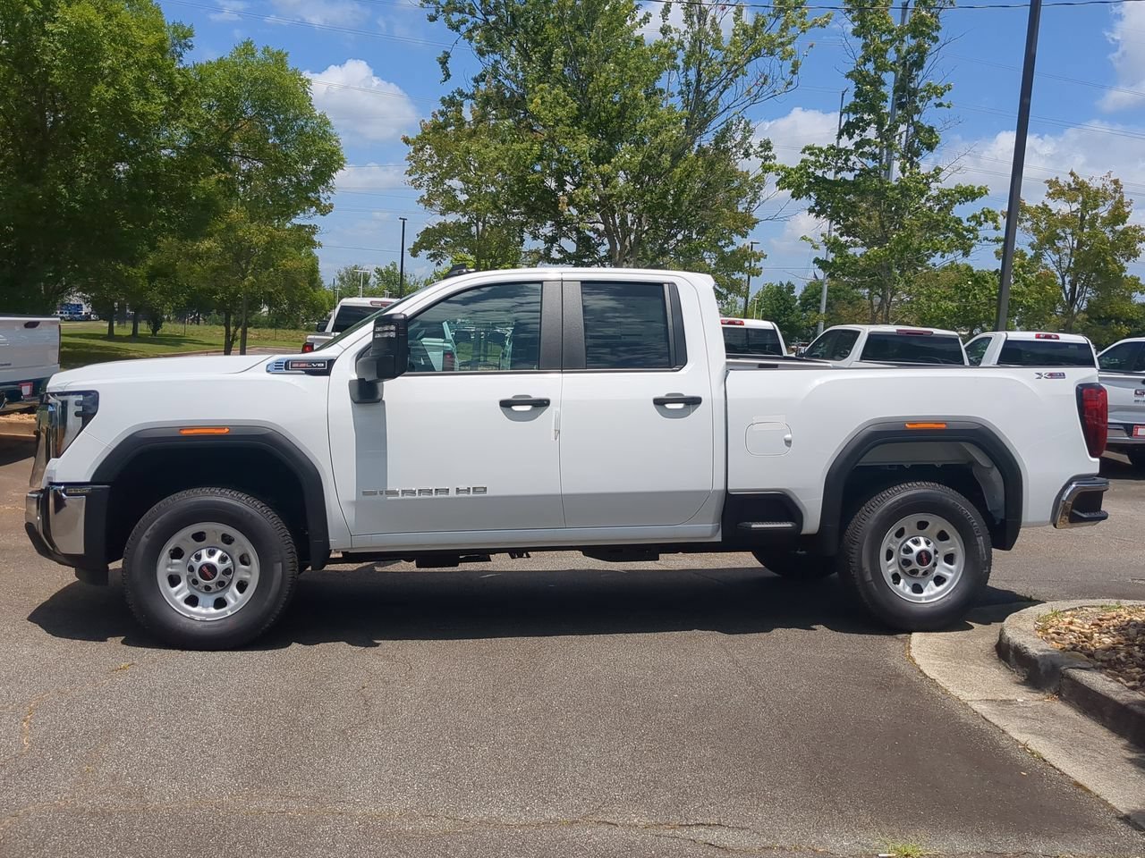 2026 GMC Sierra 2500HD Pro - Photo 5