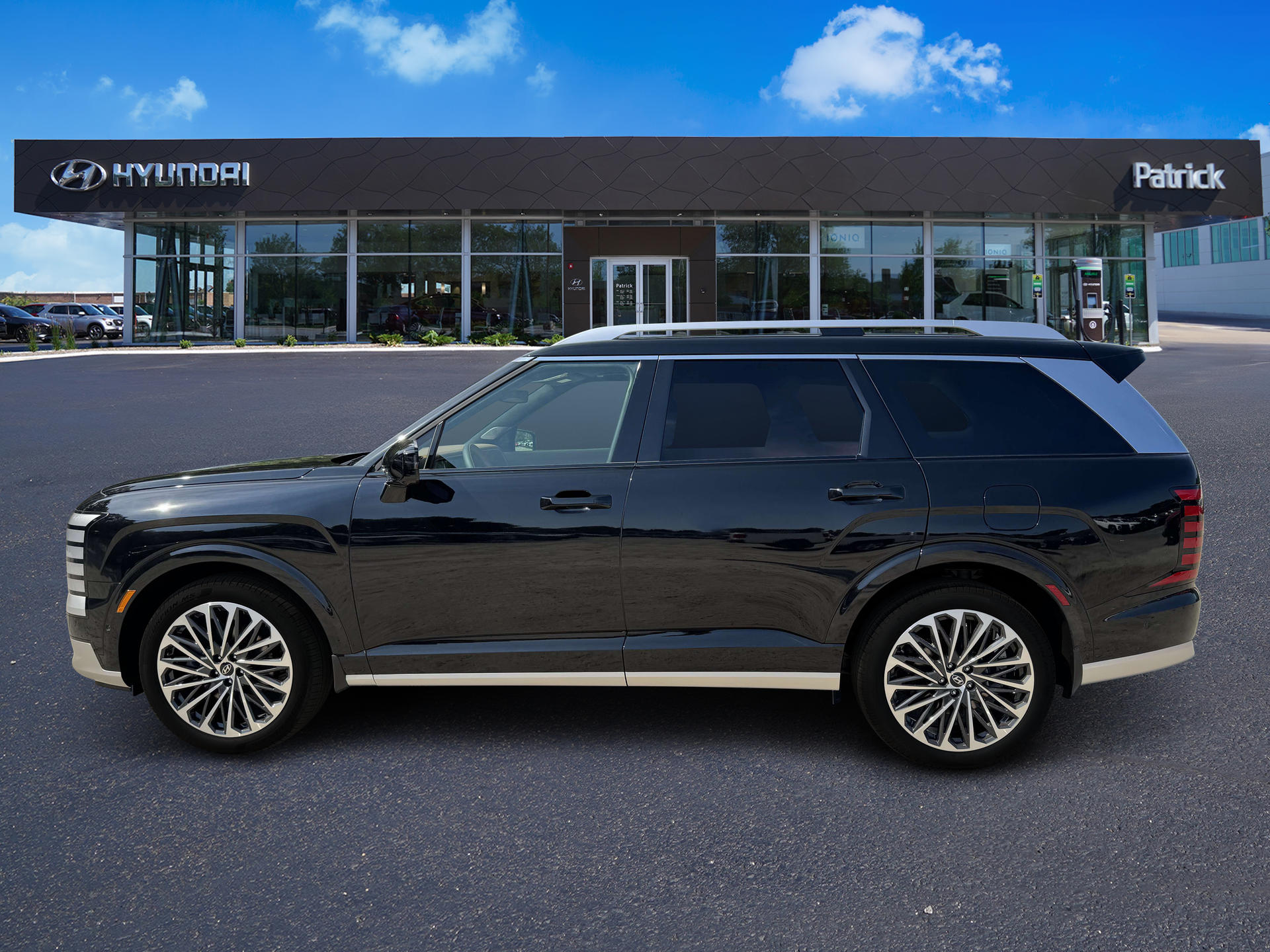 New 2027 Abyss Black Pearl Hyundai Calligraphy image 3