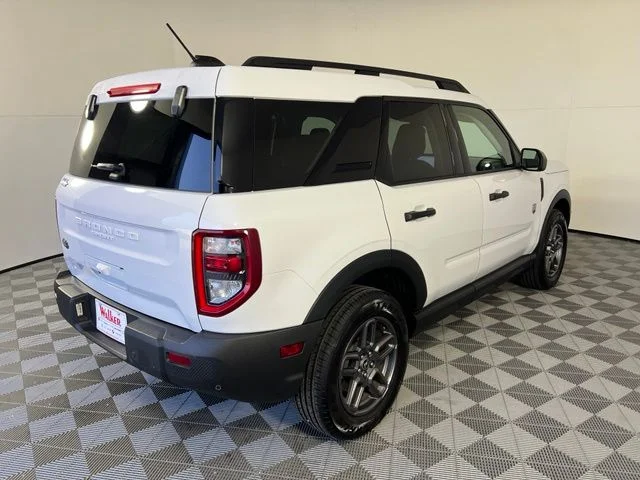 Used 2025 White Ford Big Bend image 7