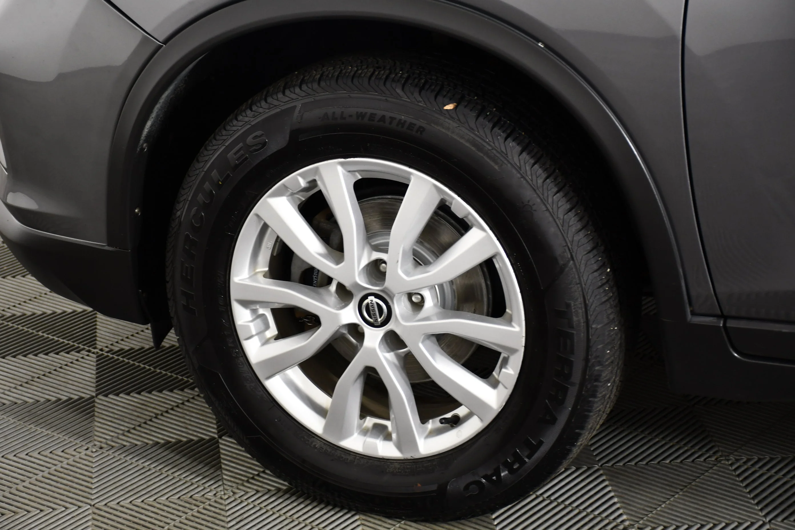 Used 2018 Gun Metallic Nissan SV image 52
