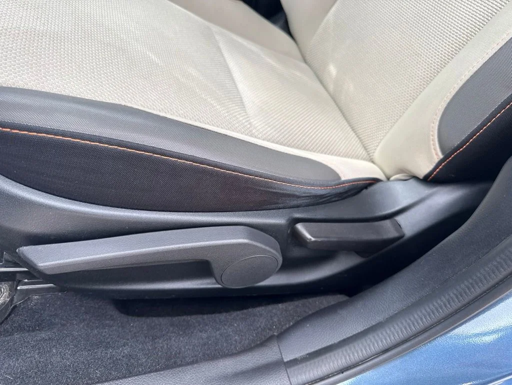 Used 2016 Blue Subaru 2.0i Premium image 23