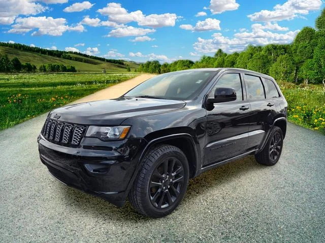 Used 2019 Black Jeep Altitude image 2