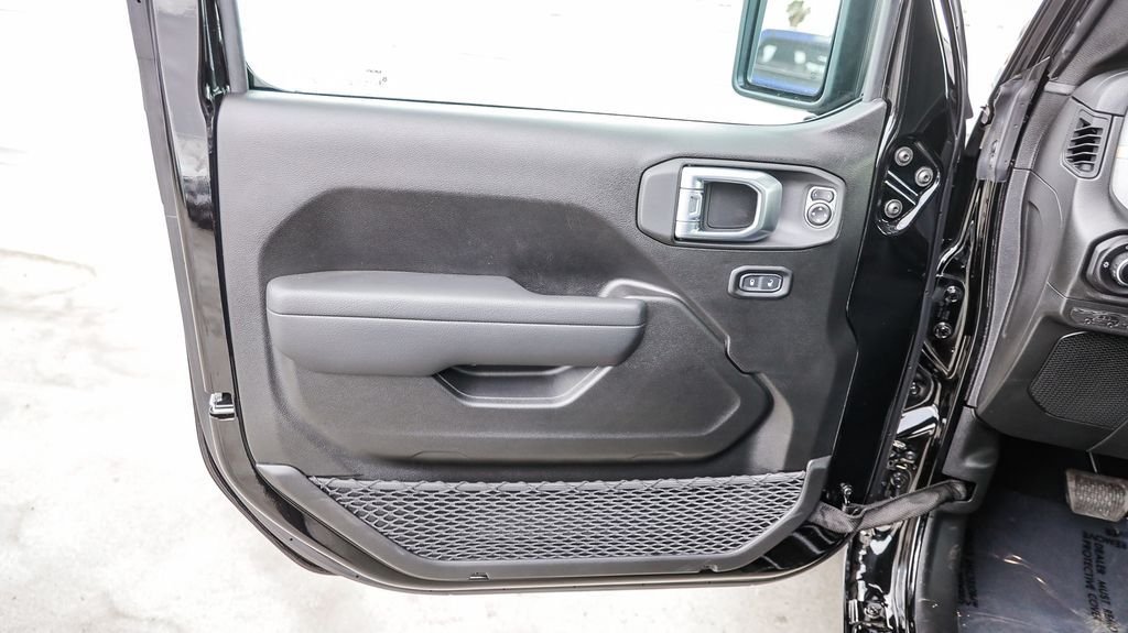 New 2026 Black Clearcoat Jeep Sport S image 25