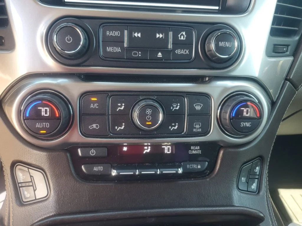Used 2018 Red Chevrolet Premier image 22
