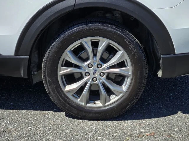 Certified Used 2020 Star White Ford Limited image 9
