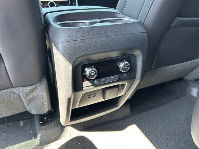 Used 2024 White GMC Denali image 26