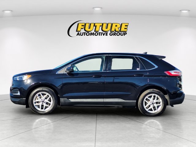 Used 2024 Black Ford SEL image 7