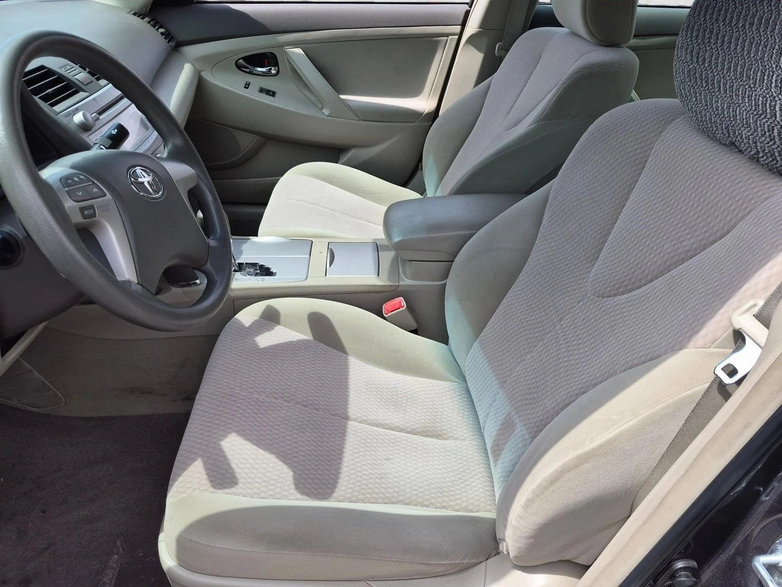 Used 2011 Magnetic Gray Metallic Toyota LE image 11