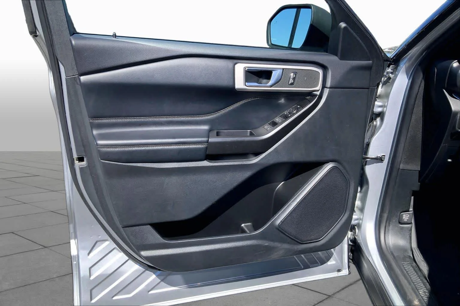Used 2020 Iconic Silver Metallic Ford XLT image 21