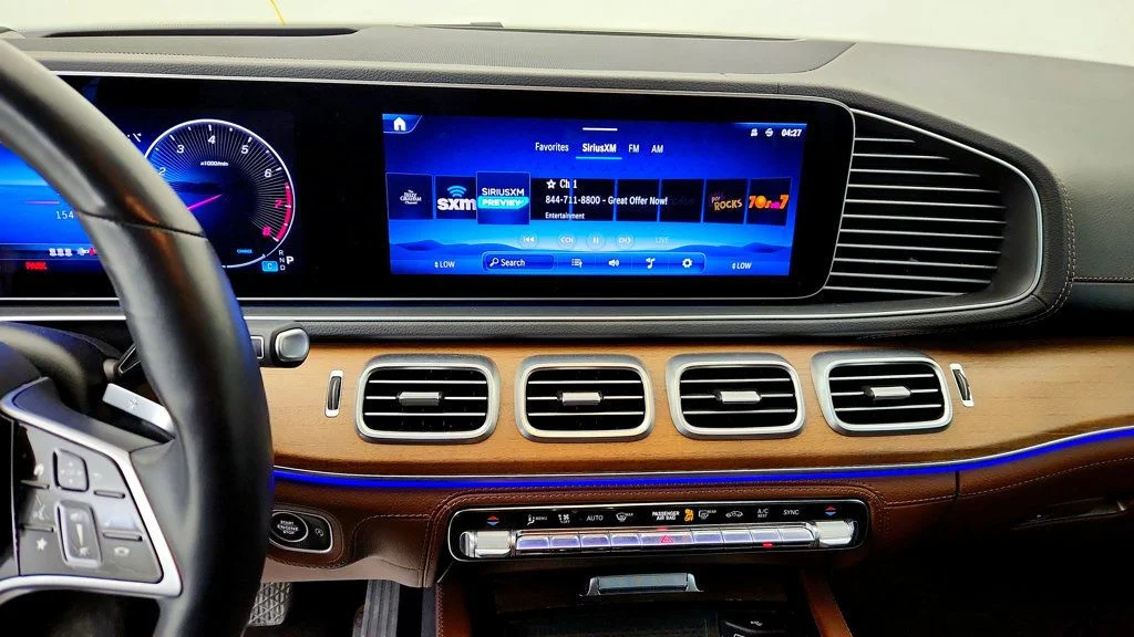 Used 2024 Black Mercedes-Benz GLE 450 4MATIC® SUV image 17